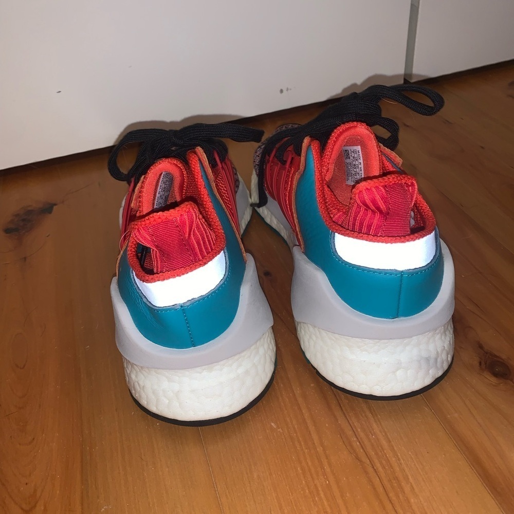 Women’s Adidas equipment tennis shoe. ADV/ 91-18 - Picture 6 of 6
